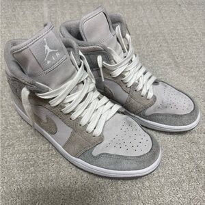 Women’s Nike Vintage Air Jordan’s Size 9